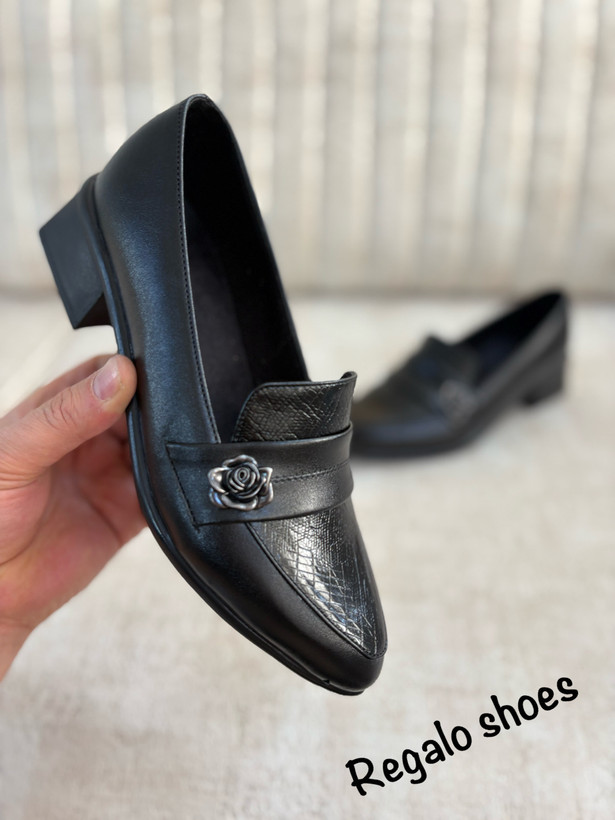 کفش پاشنه دار طبی زنانه (مدل گلی ) سبک و راحت