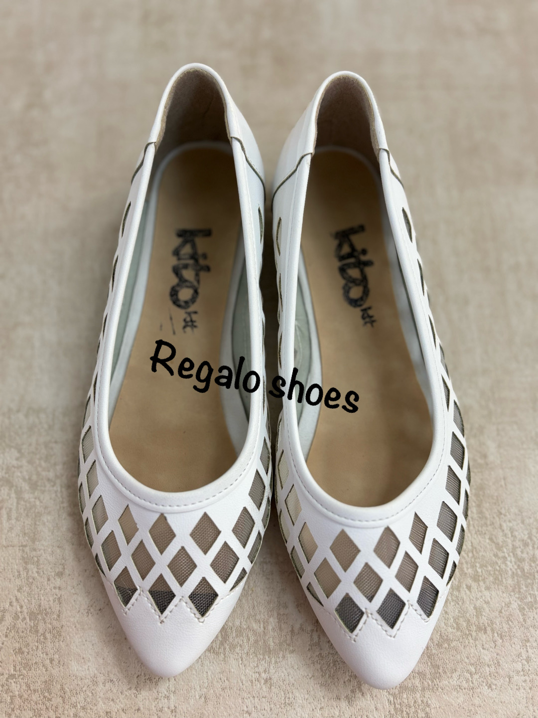 کالج رو فرشی زنانه ( مدل مثلثی سفید)