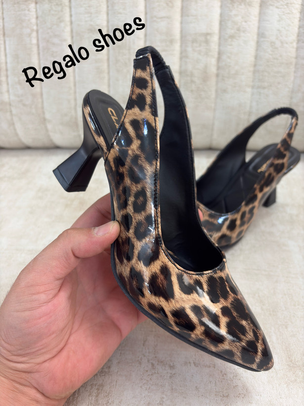 کفش مجلسی پاشنه 5 سانت پشت باز ( مدل پلنگی؛ ) جسور، براق و خیرهکننده! 🐆👠