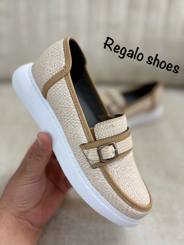 کفش طبی زنانه ( مدل آتن ) ؛ مهندسیِ آرامش برای پاهای شما! 👟✨